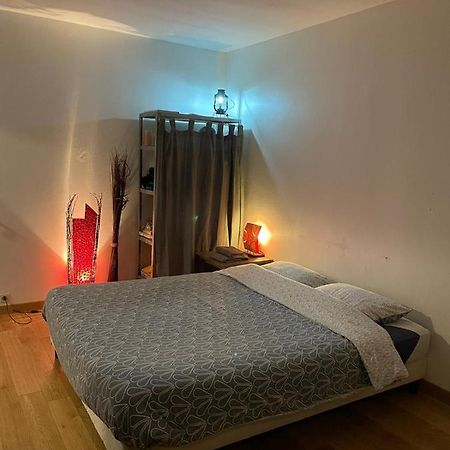 Appartement 35 M2 Creteil L Echat Dış mekan fotoğraf