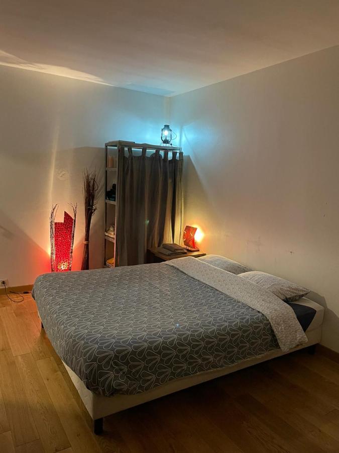 Appartement 35 M2 Creteil L Echat Dış mekan fotoğraf